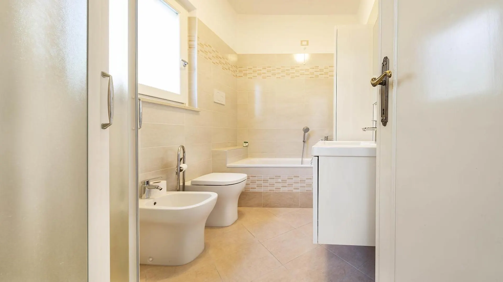 Villa 7 Torri Del Benaco Ac P Vista Lago Giardino شقة