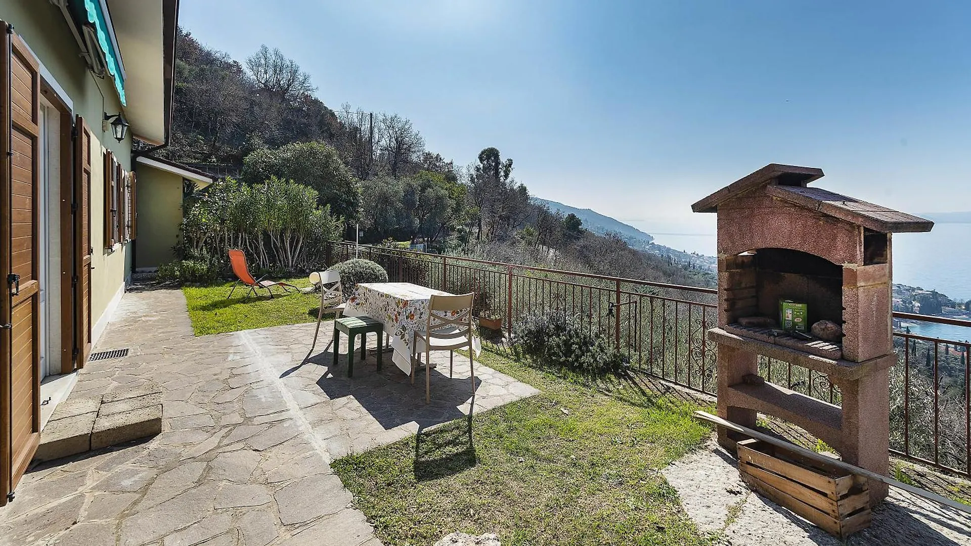 شقة Villa 7 Torri Del Benaco Ac P Vista Lago Giardino إيطاليا